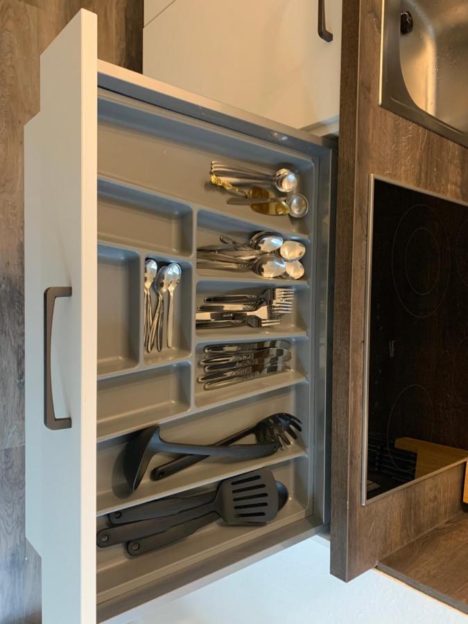 40 Qm Appartment Parkplatz, Balkon,Netflix, Prime 开姆尼茨 外观 照片
