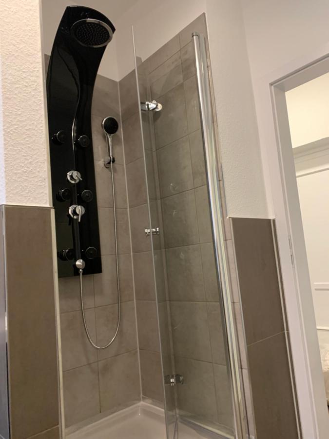 40 Qm Appartment Parkplatz, Balkon,Netflix, Prime 开姆尼茨 外观 照片