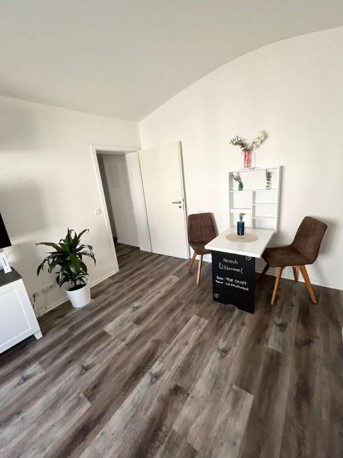 40 Qm Appartment Parkplatz, Balkon,Netflix, Prime 开姆尼茨 外观 照片