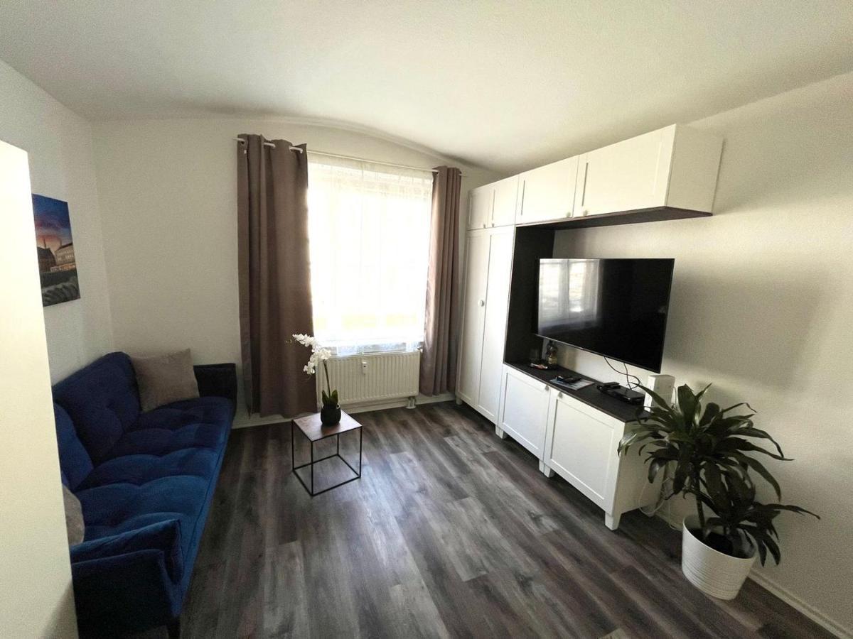40 Qm Appartment Parkplatz, Balkon,Netflix, Prime 开姆尼茨 外观 照片